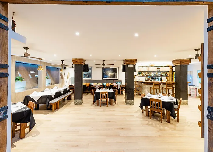 Cafe Hotel 3*